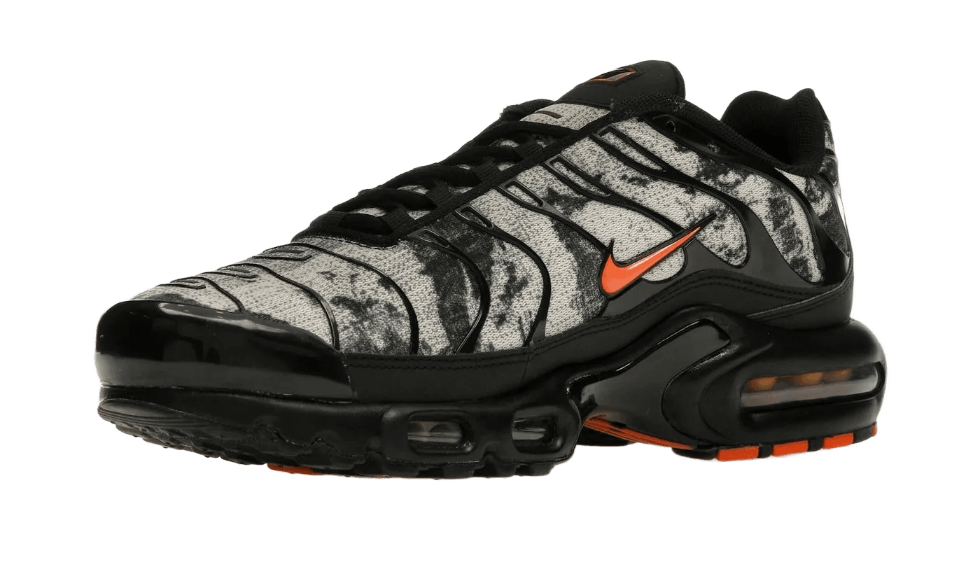 Air Max Plus Camo Black Safety Orange - FV6913-001