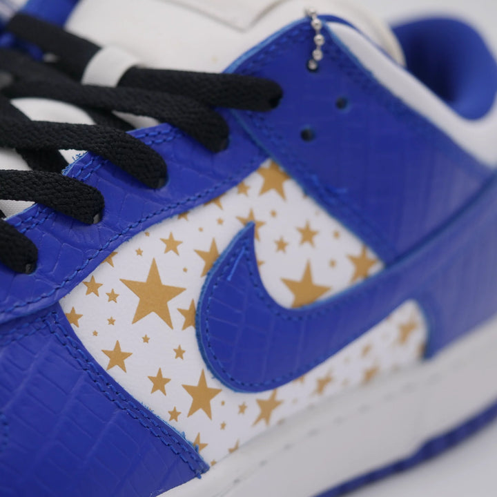 Nike SB Dunk Low Supreme Hyper Royal