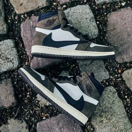 Air Jordan 1 Retro High Travis Scott \&Cactus Jack\& - CD4487-100
